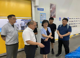 無錫太湖大學(xué)走訪考察無錫隆盛新能源